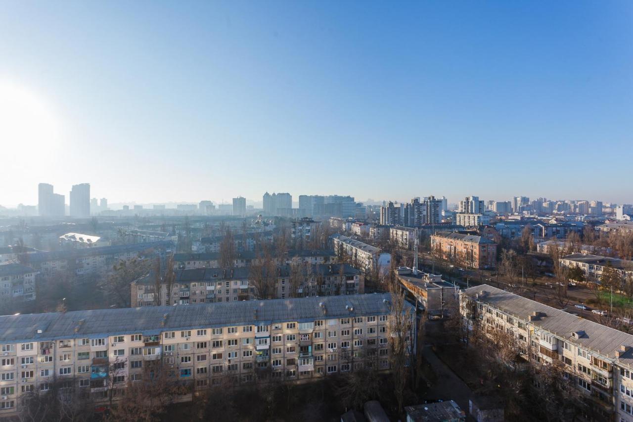 Apartments On Darnitsa Kyiv Exterior photo